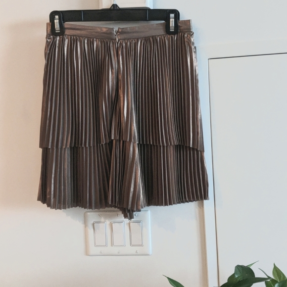 NWOT Aritzia Bethune skirt - Picture 4 of 5